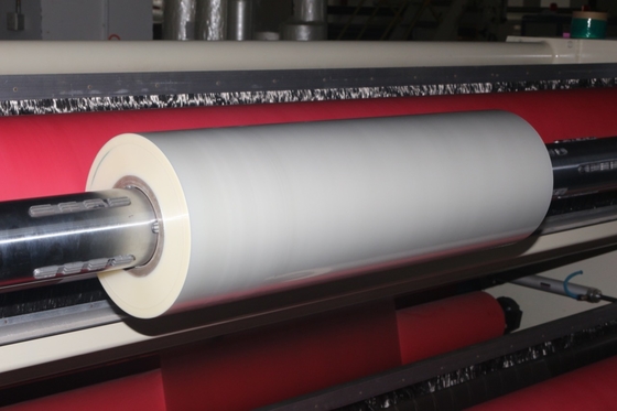 Multiple Extrusionstechnologie Heißkaltlaminierungsmaschine mit doppelten Seiten Corona Behandlung im besten Fall